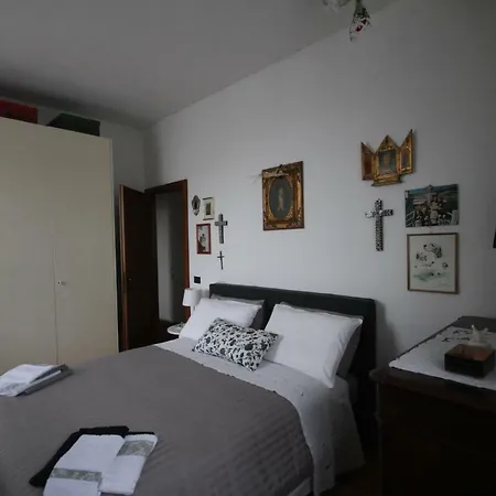 Zizzihome Guest house *